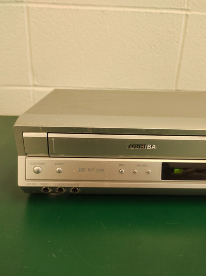 Toshiba SD-V320SC2 DVD VCR Combo Player PARTS OR REPAIR Only
