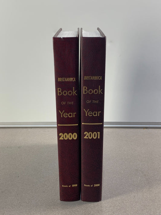 Vintage Encyclopedia Britannica Book Year Lot Set Of 2 - 2000 & 2001