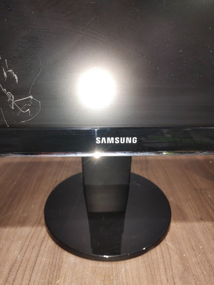 Samsung 2493HM SynchMaster Monitor - 22"