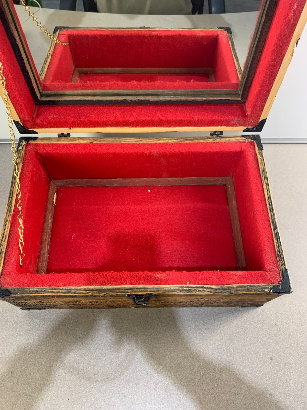 Antiqued Finished Wood Treasure Chest with Mirror inside