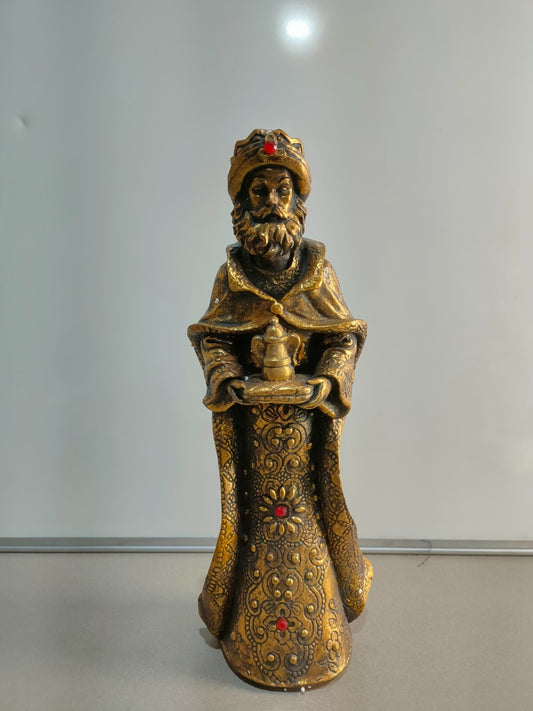 Vintage Gold Christmas Figurines, 3 Kings Bearing Gifts