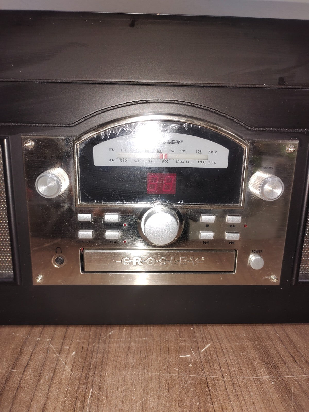 VTG Crosley  - Stereo - CD - Records - Cassettes - Radio - Player - CR6001A
