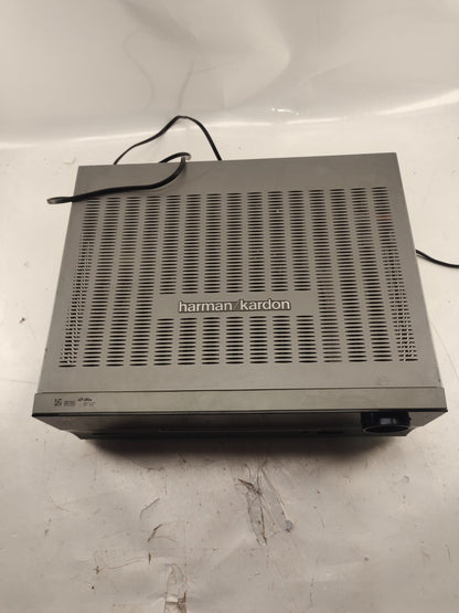 Harman Kardon AVR 144 5.1 Channel Surround A/V Receiver