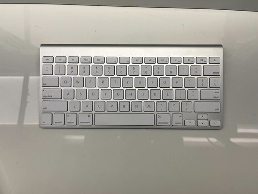 Apple Wireless Keyboard 3rd Generation A1314 In Box