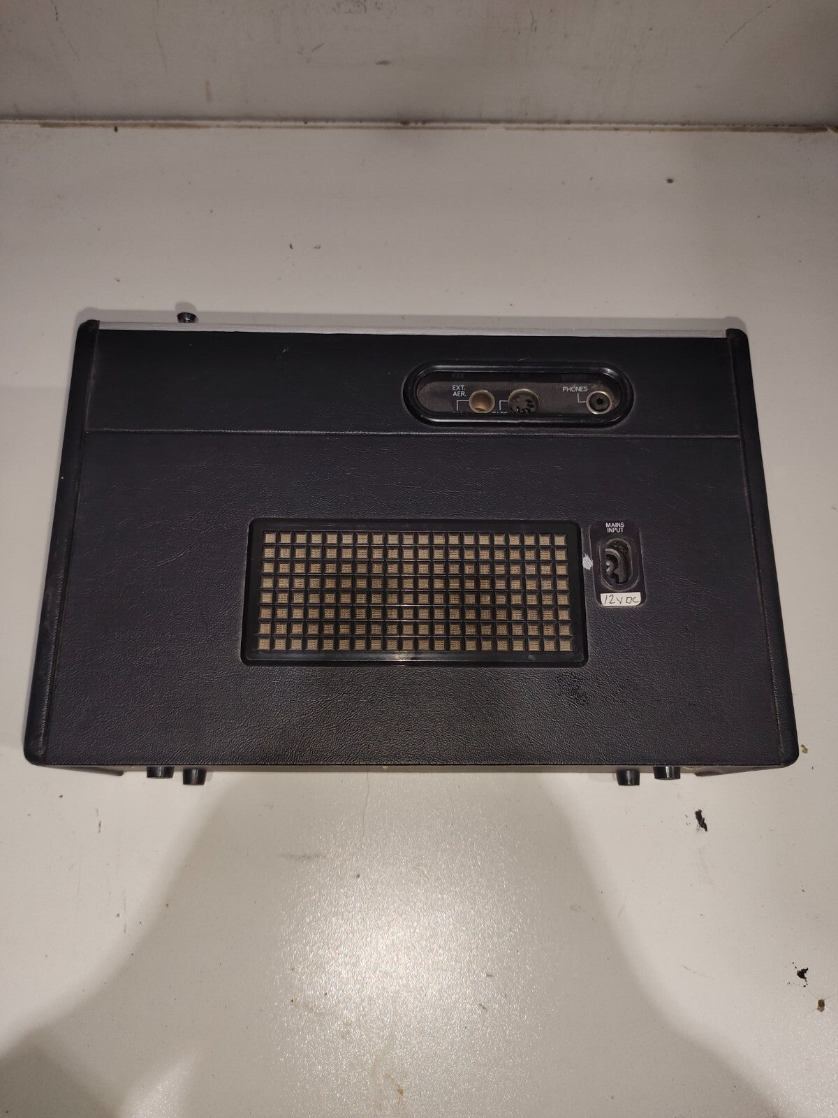 Hacker Black Knight Radio - Model - FM-RP74MB