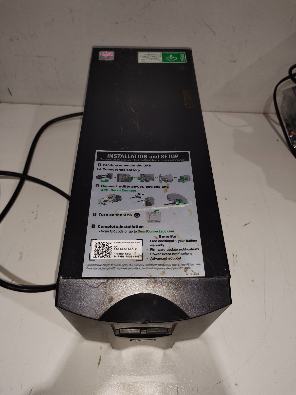APC SMC1000 Smart-UPS C1000 8-Outlet 120V - 50/60 Hz UPS - 1