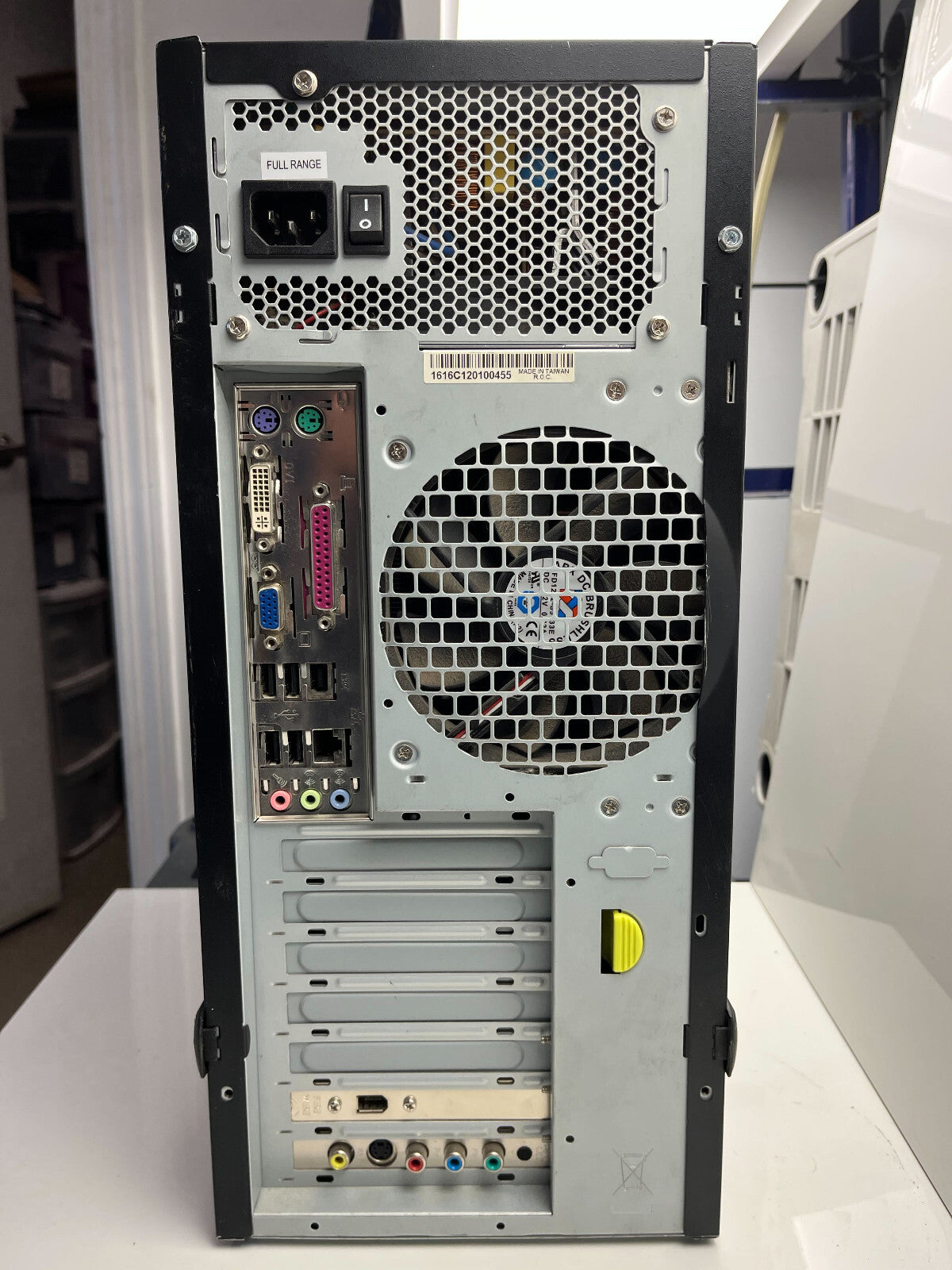 Velocity Micro PC AMD Athlon 64 X2 4200+ @ 2.20 GHz 2GB RAM 250GB HDD Windows XP