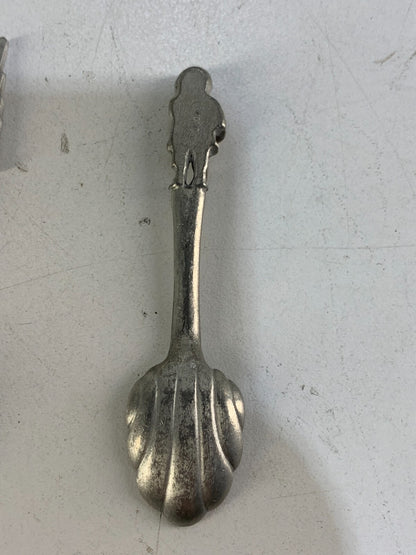 Collector spoons ALASKA,Eskimo.Dog sled.bear,iglo & Chicago The Windy City