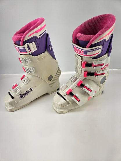 Vintage Retro Nordica 781 Ski Boots 277mm