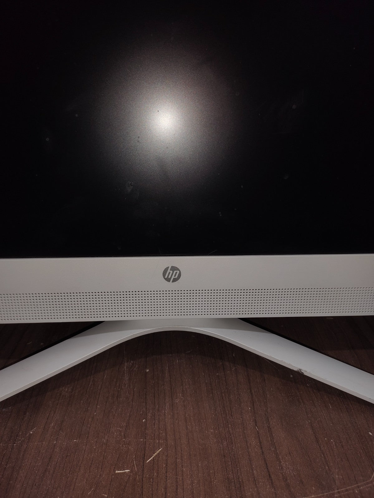 HP 24-g010 All in One Desktop 2.20GHz AMD A8-7410 12GB 1TB SSD Windows 10