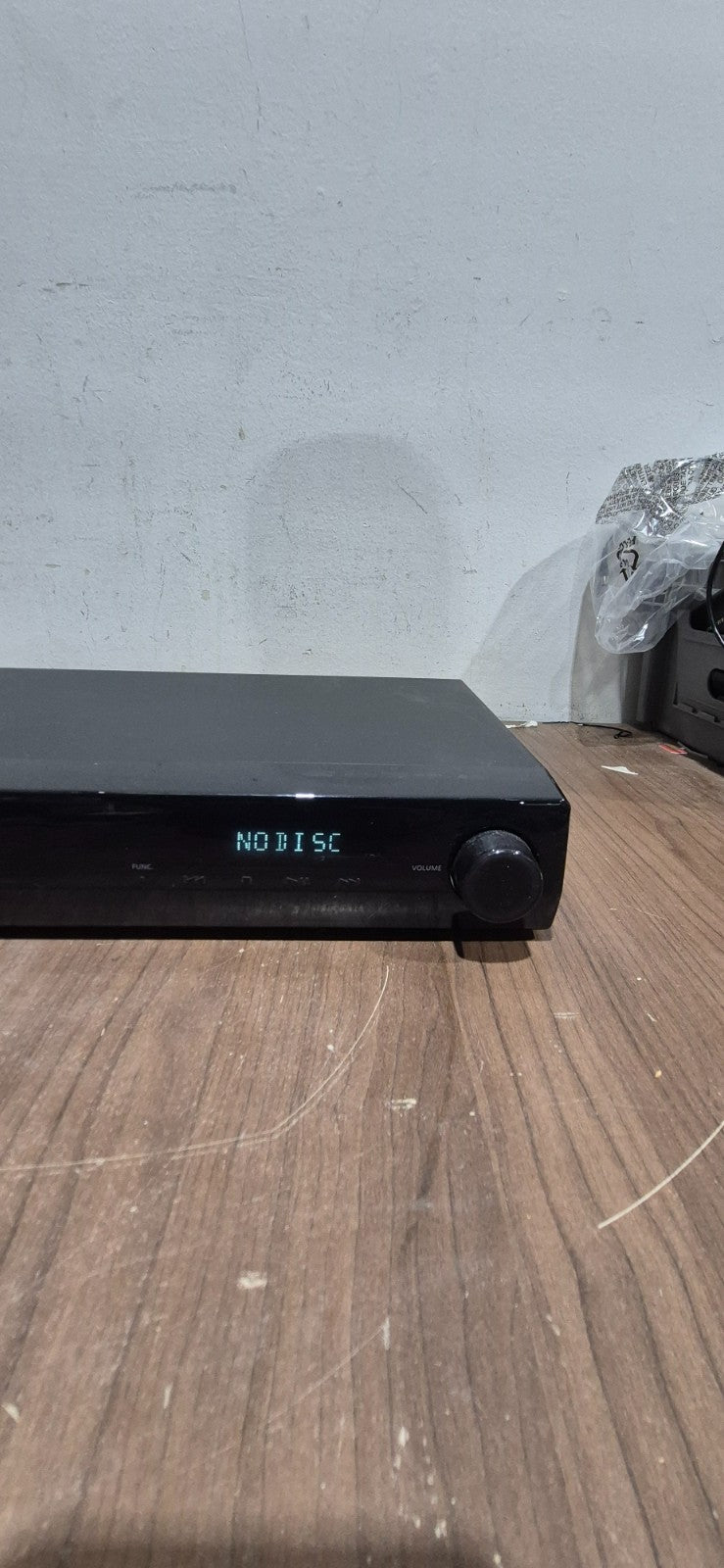 Samsung DVD Home Theater Receiver Player - Model - HT-TZ422