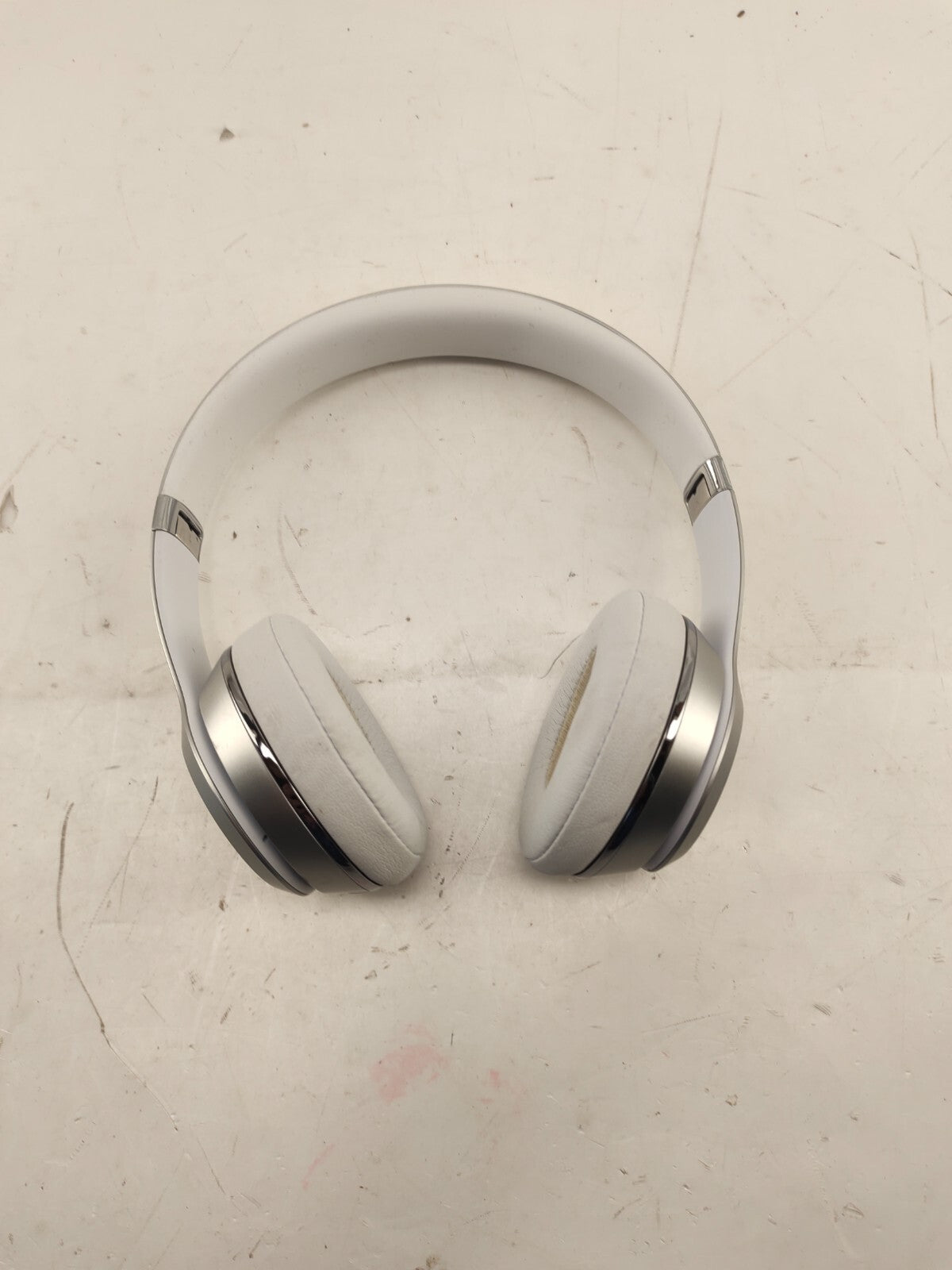 Beats Solo2 Wireless On-Ear Headphones White