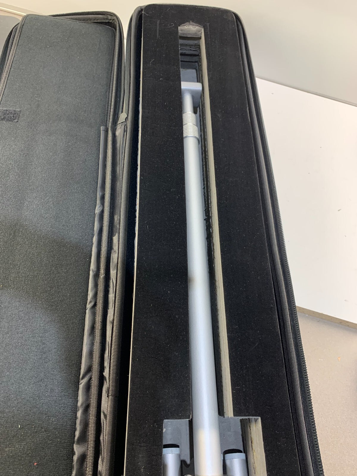 FREEDOM BANNER STAND: THE BEST TELESCOPIC BANNER STAND ON THE MARKET