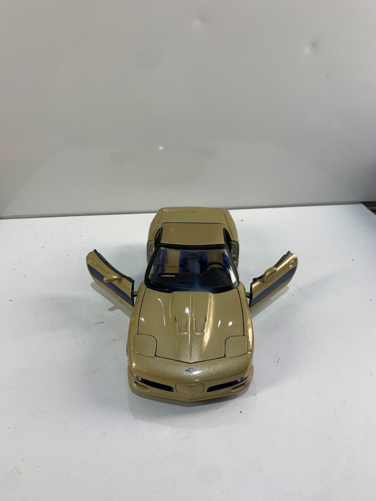2003 CORVETTE Maisto Special Edition Guldstrand Signature Edition 1:18 Die-cast