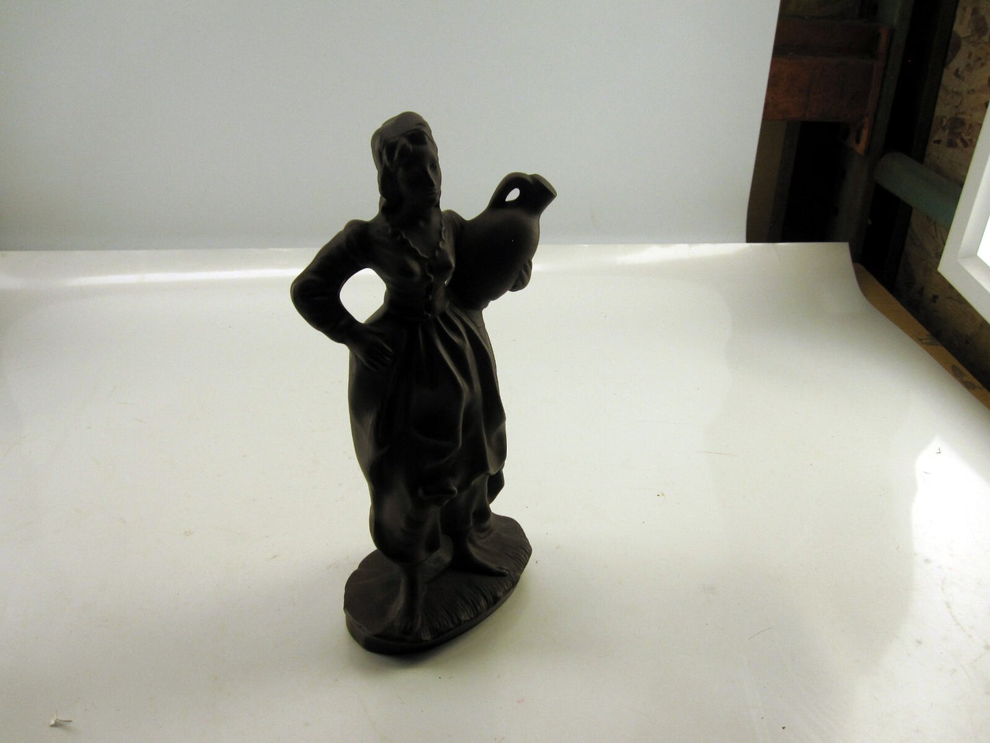 Garrard Mold Figurine - 13.5in