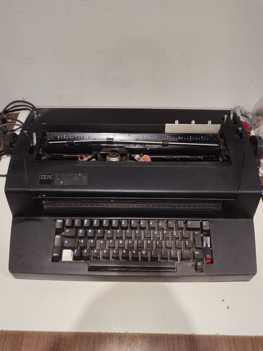 VINTAGE IBM Correcting Typewriter