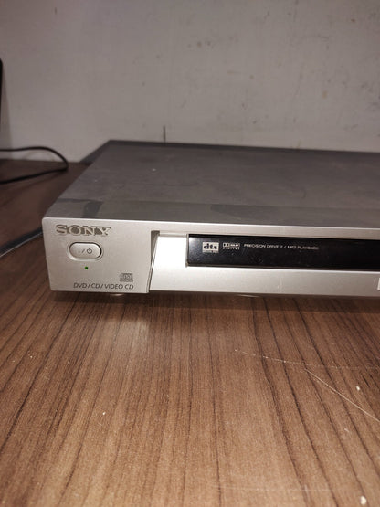 Sony DVP-NS315 DVD Player Dolby Digital CD MP3 Playback - Silver
