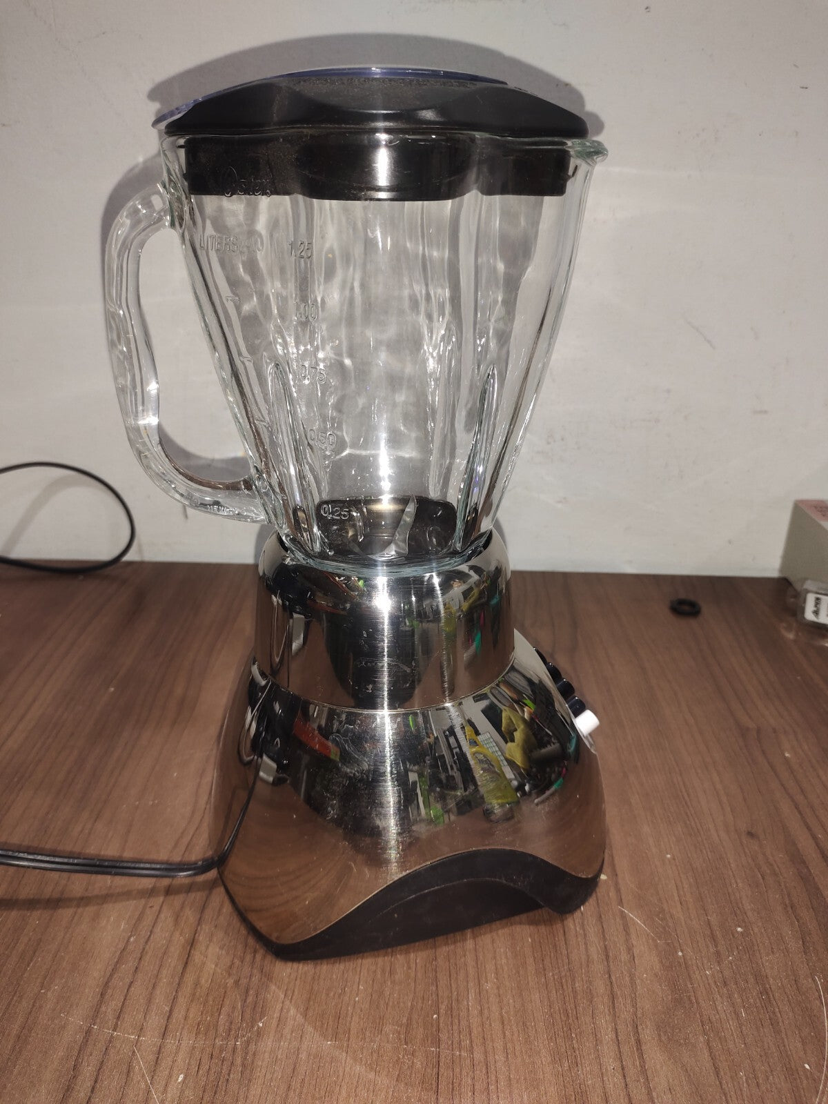 Oster BLST68 - 6812001N01 40 Oz. 16-Speed Blender