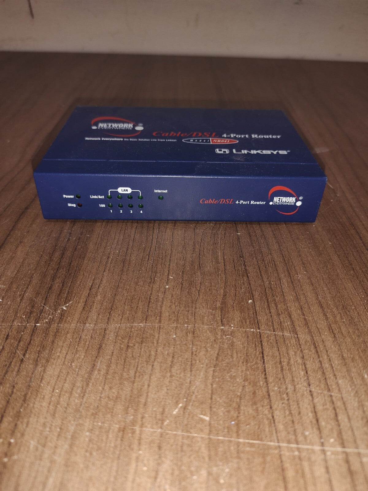 Network Everywhere NR041-WM Wired Cable DSL 4 Port Router Broadband