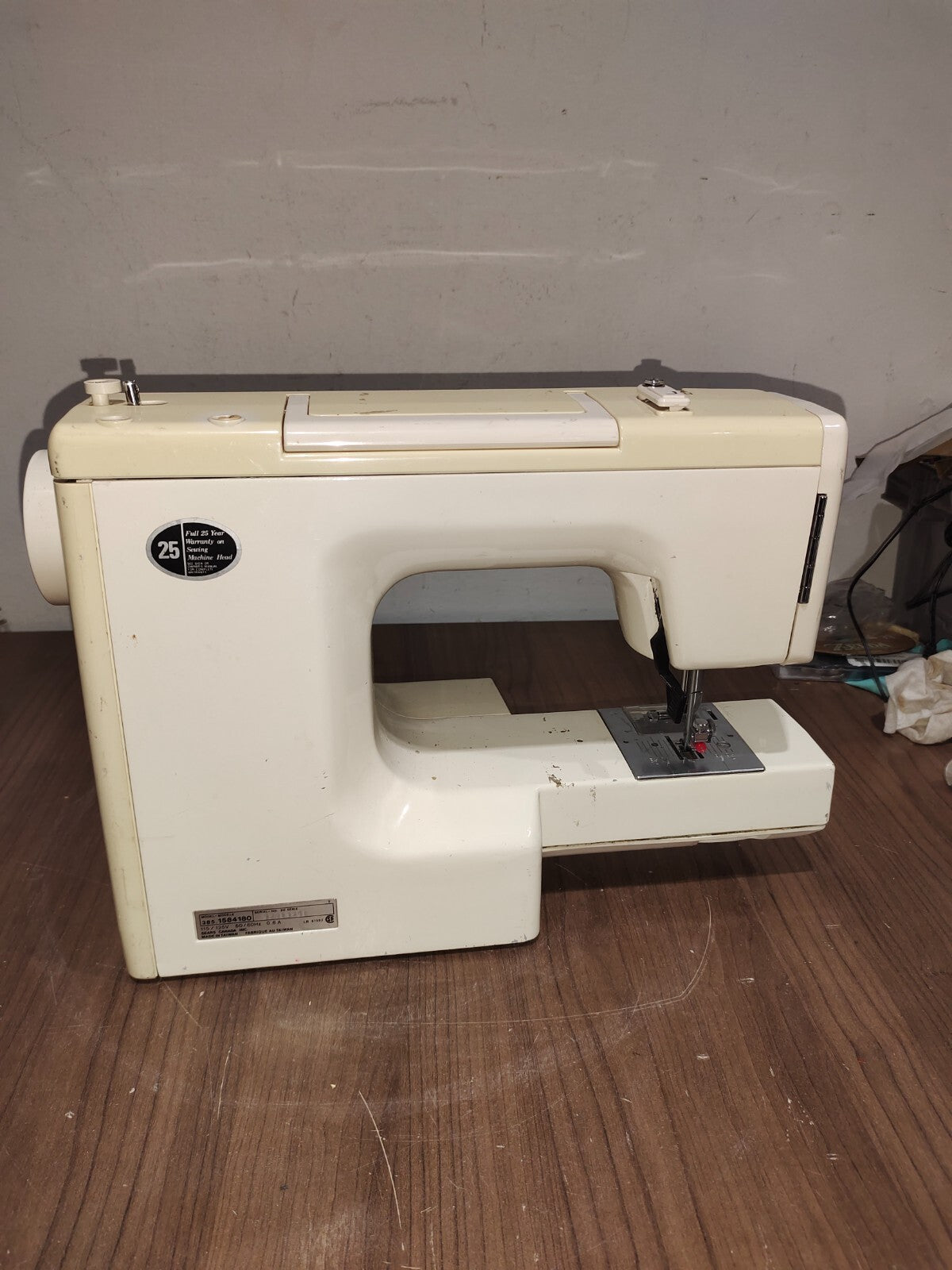 Sears Kenmore Model  1584180 16-stitch Free-Arm Sewing Machine