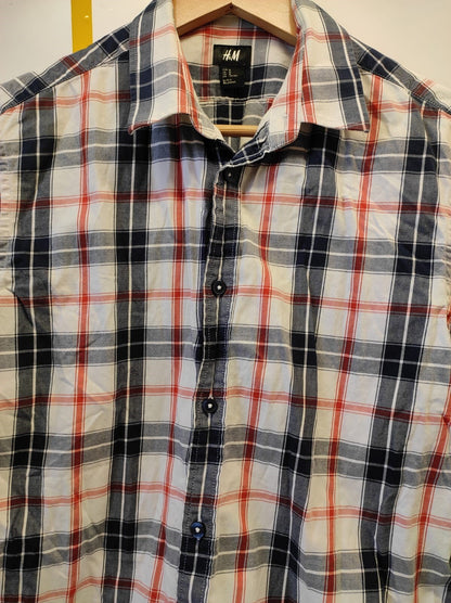 H&M Oxford Shirt Men's Medium Red Plaid Button Down Long Sleeve Cotton