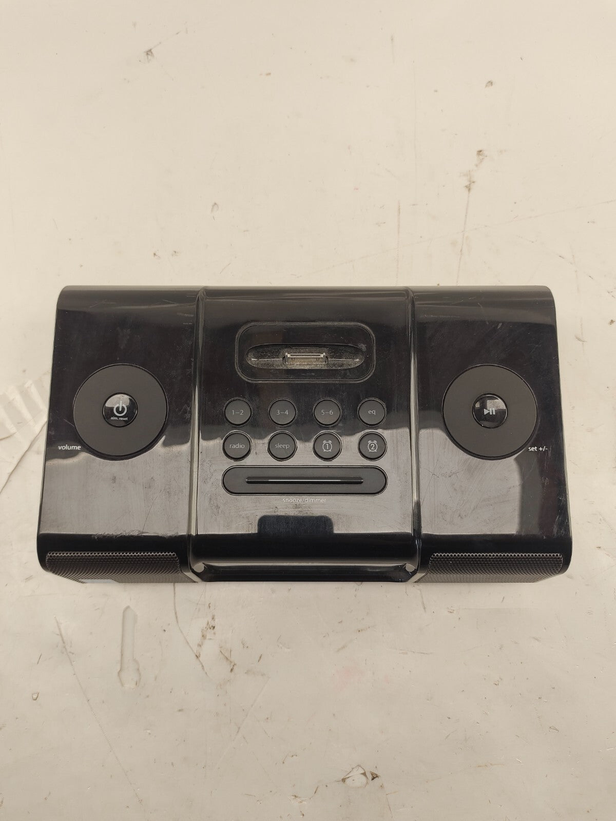 iHOME iP9 FOR iPHONE FOR iPOD SPEAKER DOCKING STATION ALARM CLOCK RADIO