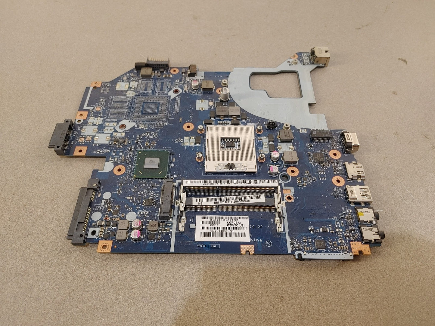 EXCELLENT CONDITION Acer Aspire 5742 Motherboard No RAM No HDD No OS UNTESTED