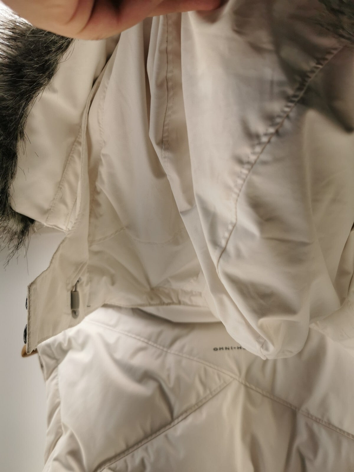 Columbia white Omni Shield Jacket