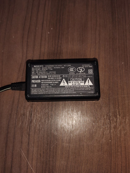 Sony HandyCam AC-L25B 8.4V 1.7A Power Supply Charger