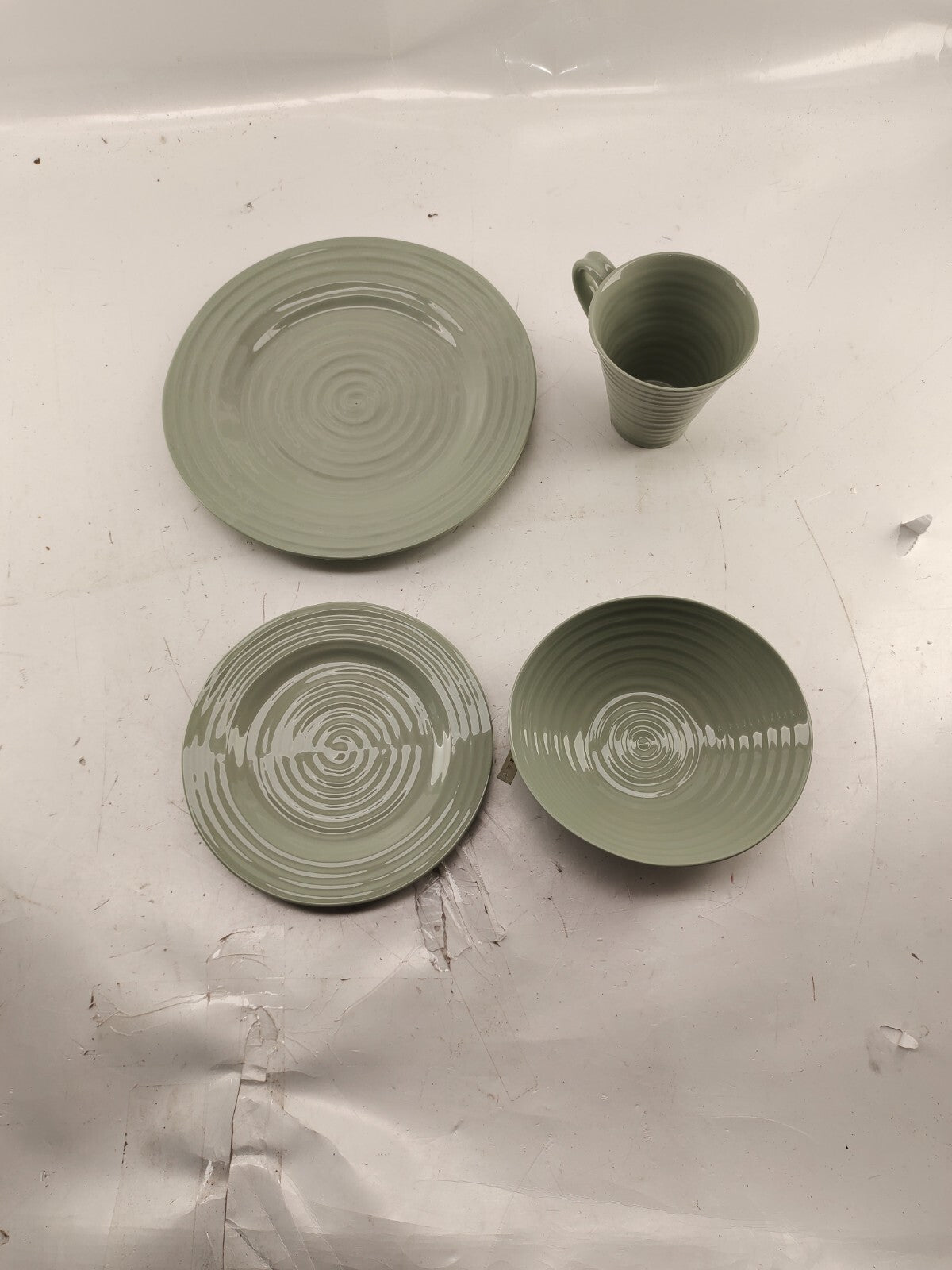 Portmeirion Sophie Conran Porcelain 4 pc. Dinnerware Place Setting in Grey NIB