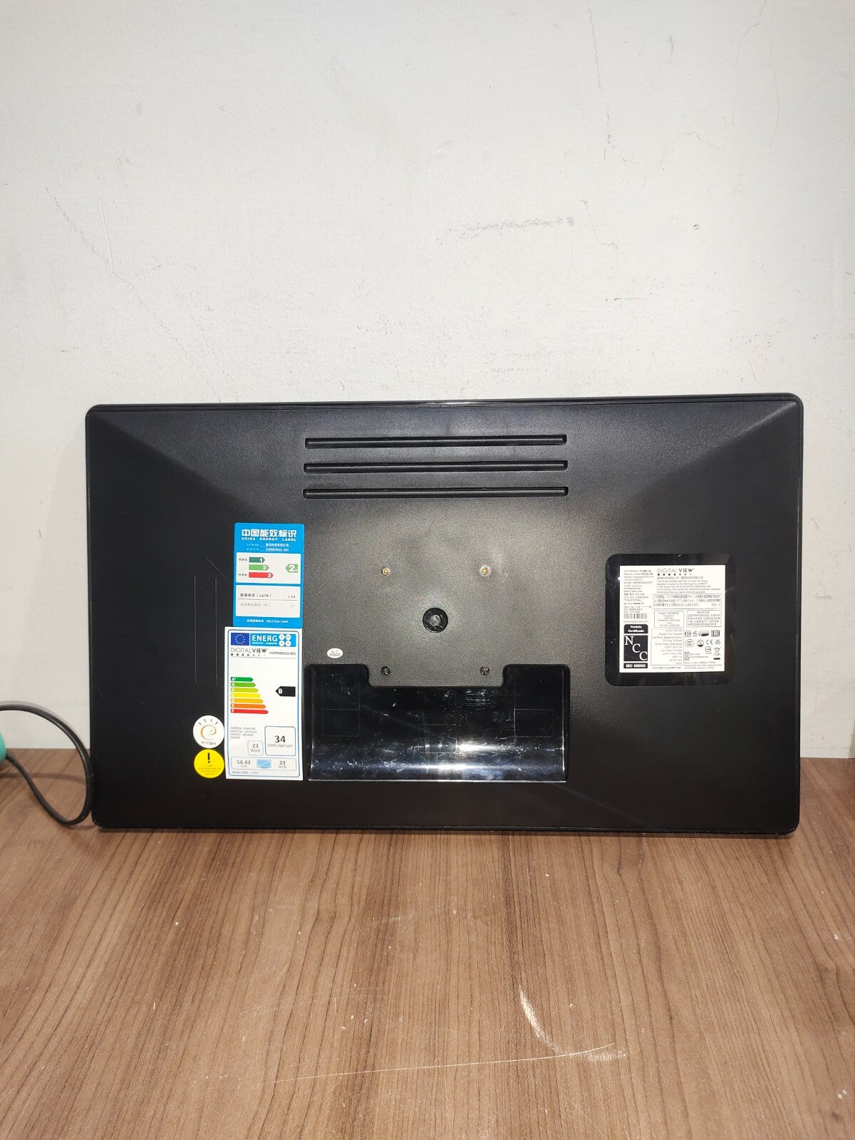 Digital View 23" Commercial Monitor Color Monitor HDMI POPMON23-001 - Black