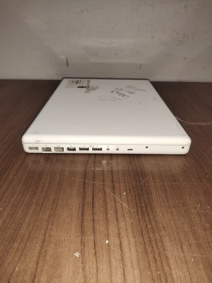 Apple MacBook A1181 13.5" Laptop 2007 White - For Parts