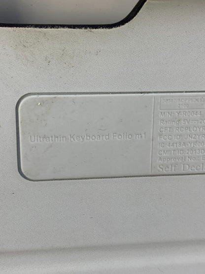 Logitech Y-R0044 Ultrathin Bluetooth Integrated Keyboard Folio ml for iPad Air