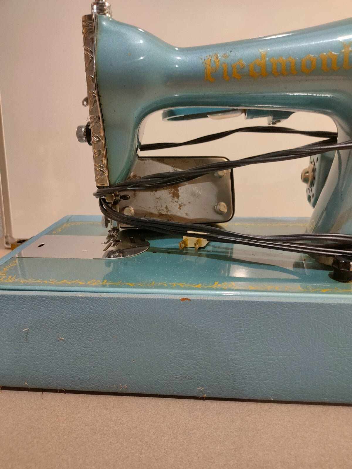 Vintage Piedmont Model B, sewing machine SER. NO. 121257