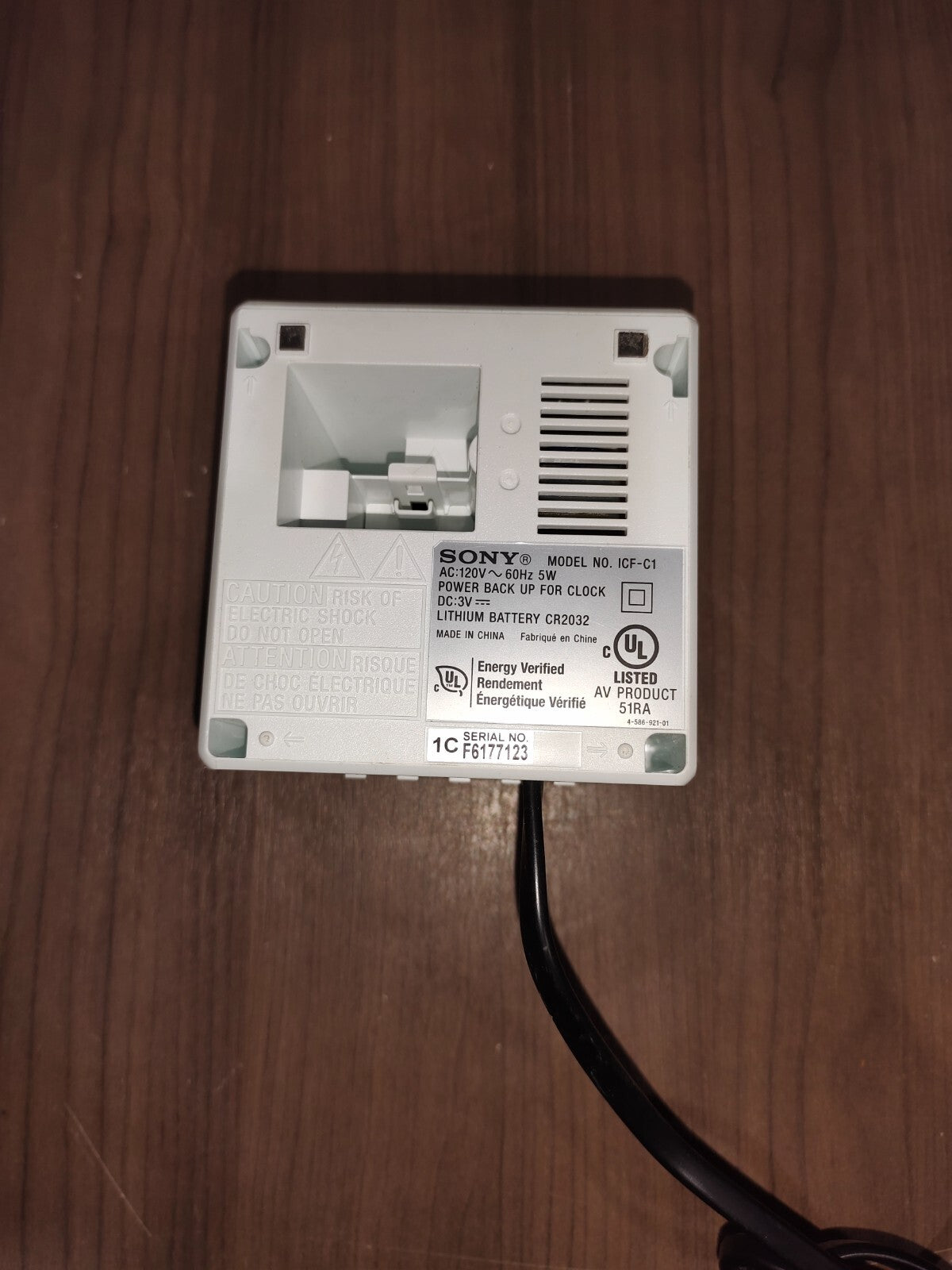 Sony ICF-C1 Desktop Alarm Clock AM FM Radio Automatic Set UP
