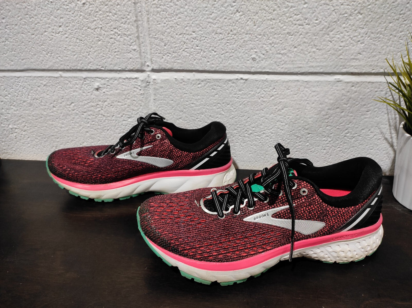 Brooks Ghost 11 DNA Pink Black Shoes Women's Size 8.5 M (B) Sneakers Running