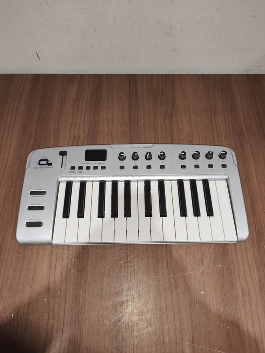 M-Audio O2 Mobile USB MIDI Controller Keyboard