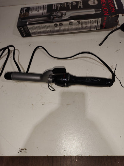 Revlon Perfect Heat Long Lasting Medium Curls Ceramic Curling Iron - RV051F