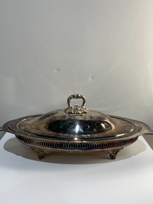 W. M. Rogers Silverplate Footed Chafing Dish w/ Lid