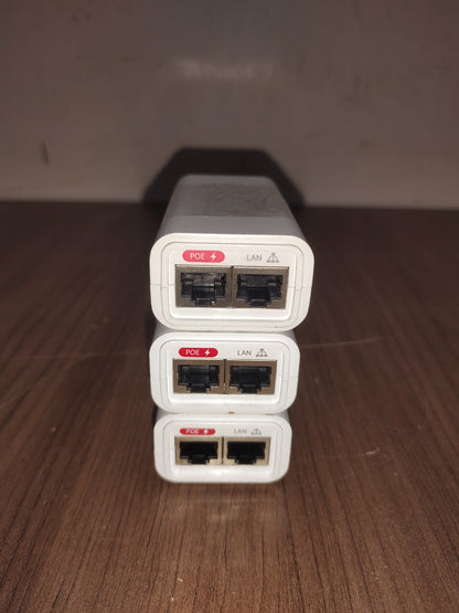 Ubiquiti UniFi Gigabit 24V PoE Adapter Injectors (GP-A240-050G) - Set of 3 - 1