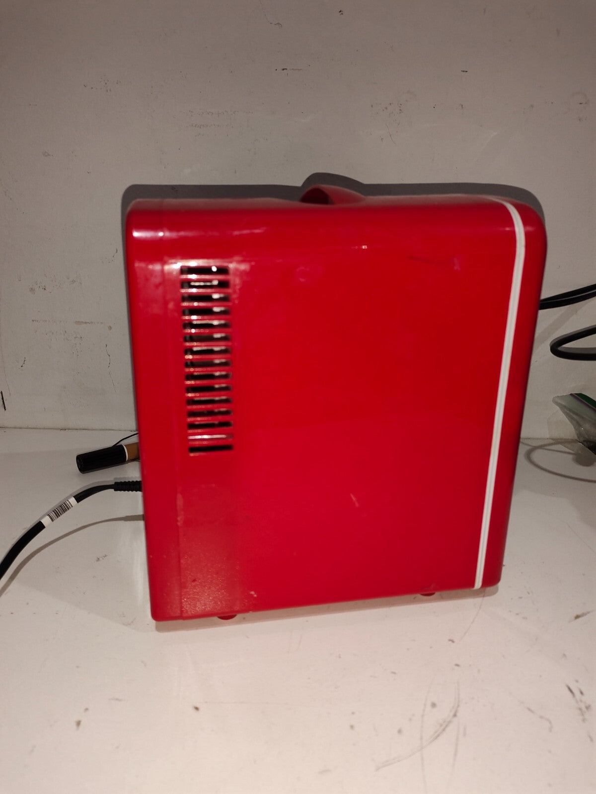 Coca Cola Coke Mini Fridge Koolatron KWC-4 Hot Cold Counter Can Polar Bear