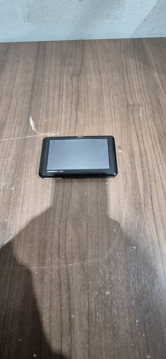 Garmin Nuvi 1390 LMT GPS Navigator Free Lifetime Maps & Traffic  4.3 Inch Screen