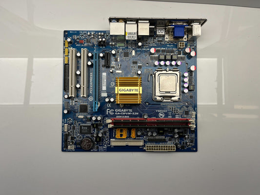 Gigabyte GA-73PVM-S2H Motherboard + Intel Pentium 4 @ 3.2 GHz + 2GB RAM Bundle