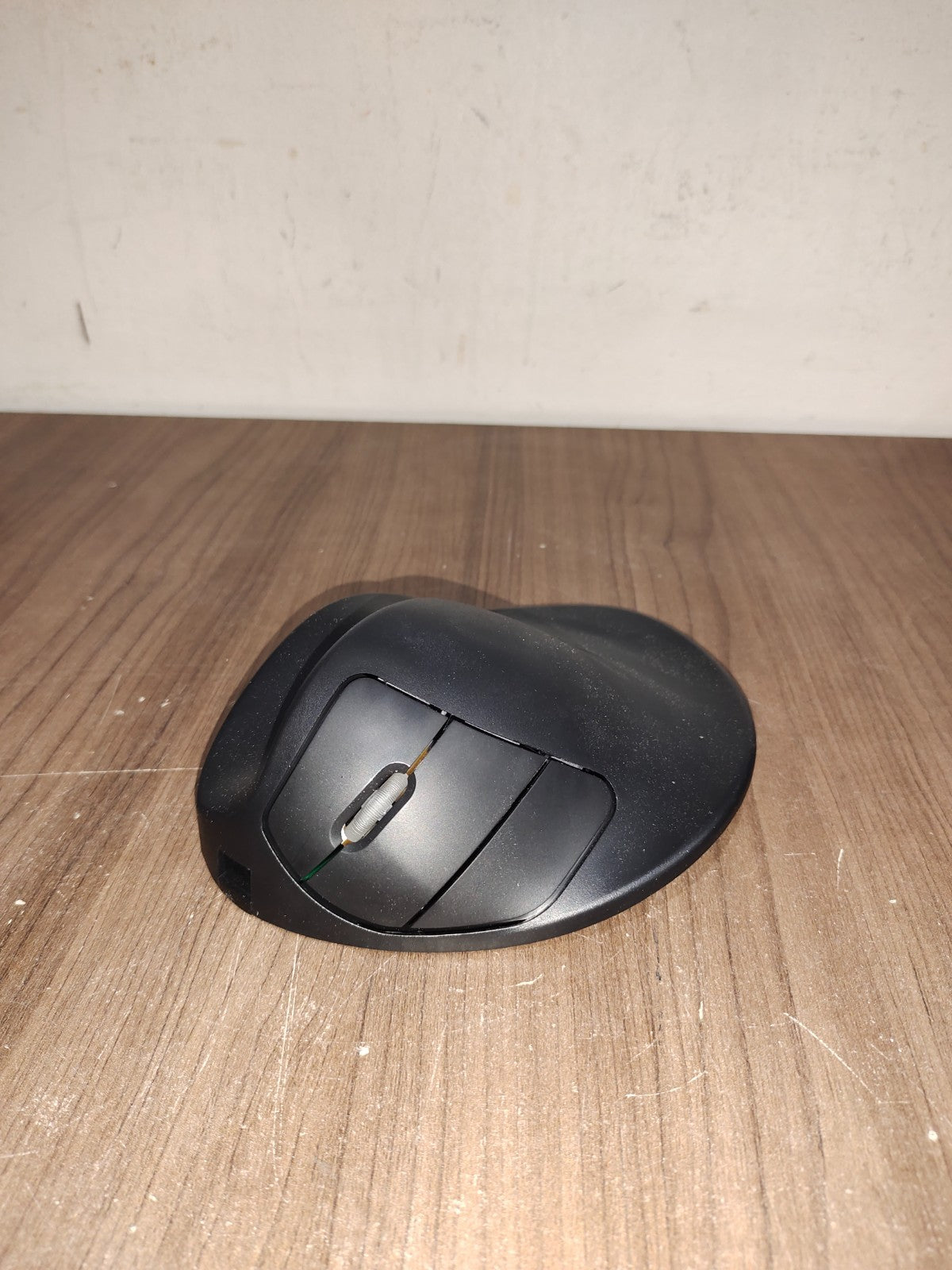 Handshoe Wireless Left-Handed BlueTrack Mouse Hippus NV - LL2UL - Black