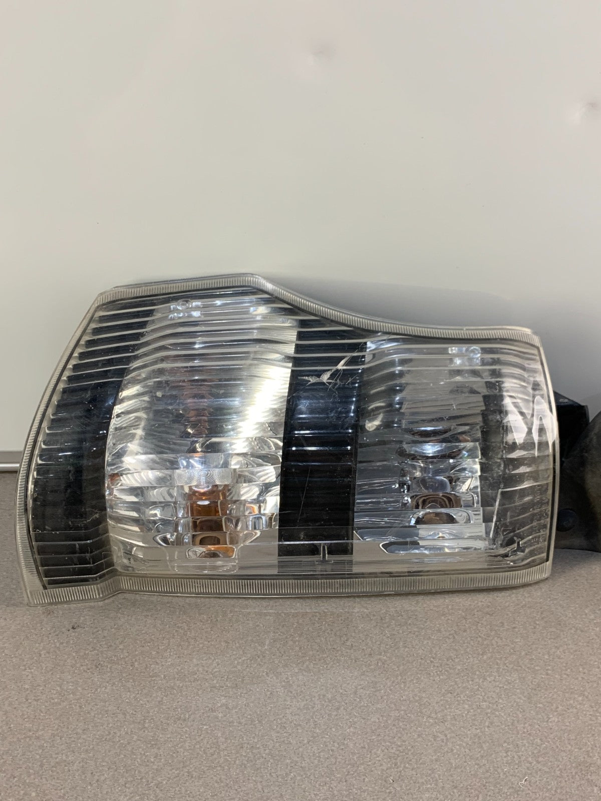 Corner Light Turn Signal for Isuzu NPR NQR right