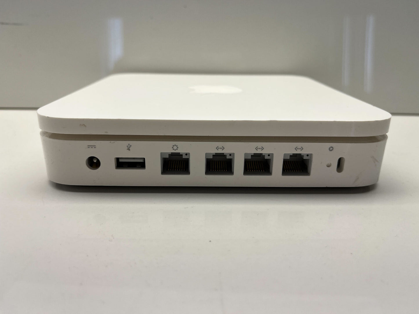 Apple AirPort Extreme 802.11n (5th Generation) A1408