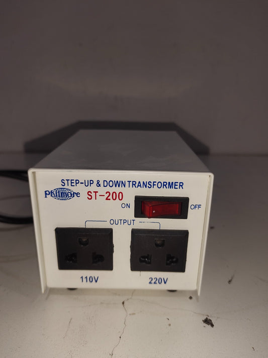 Philmore ST200 200 watt 110/220V Step Up Step Down Transformer