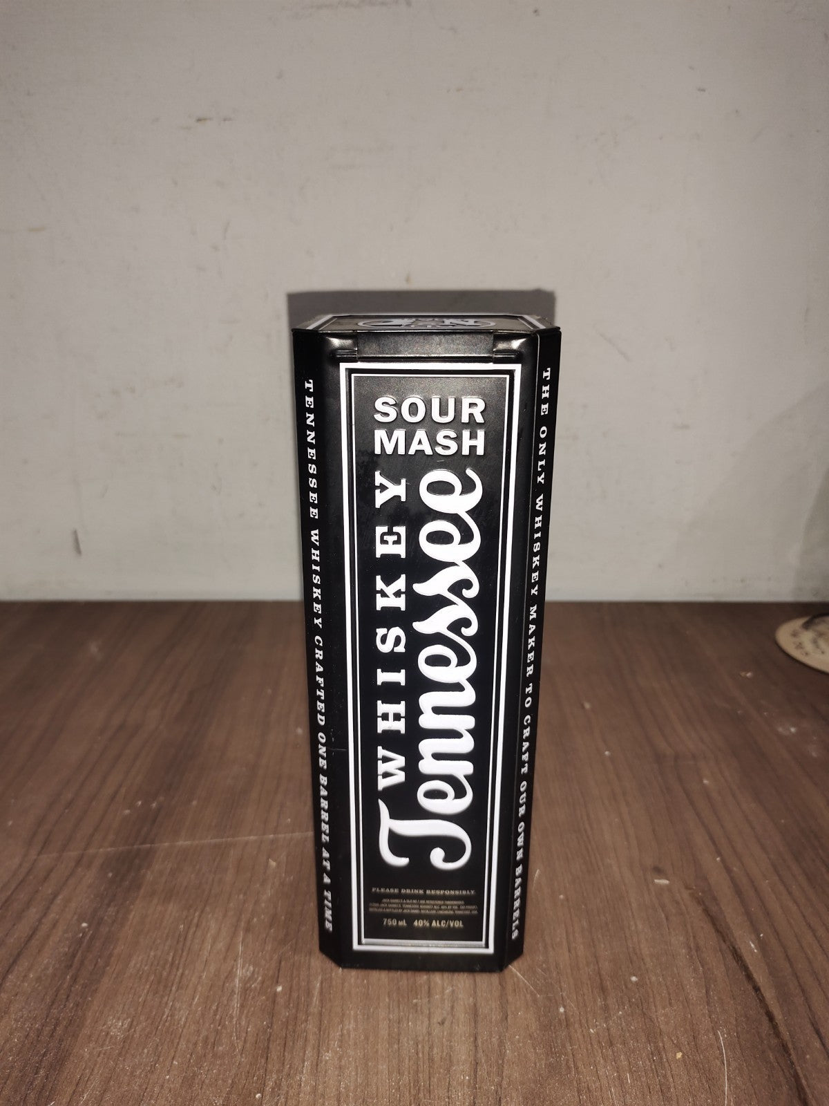Hinged Lid Jack Daniel's Tin Storage Collectible Container Can
