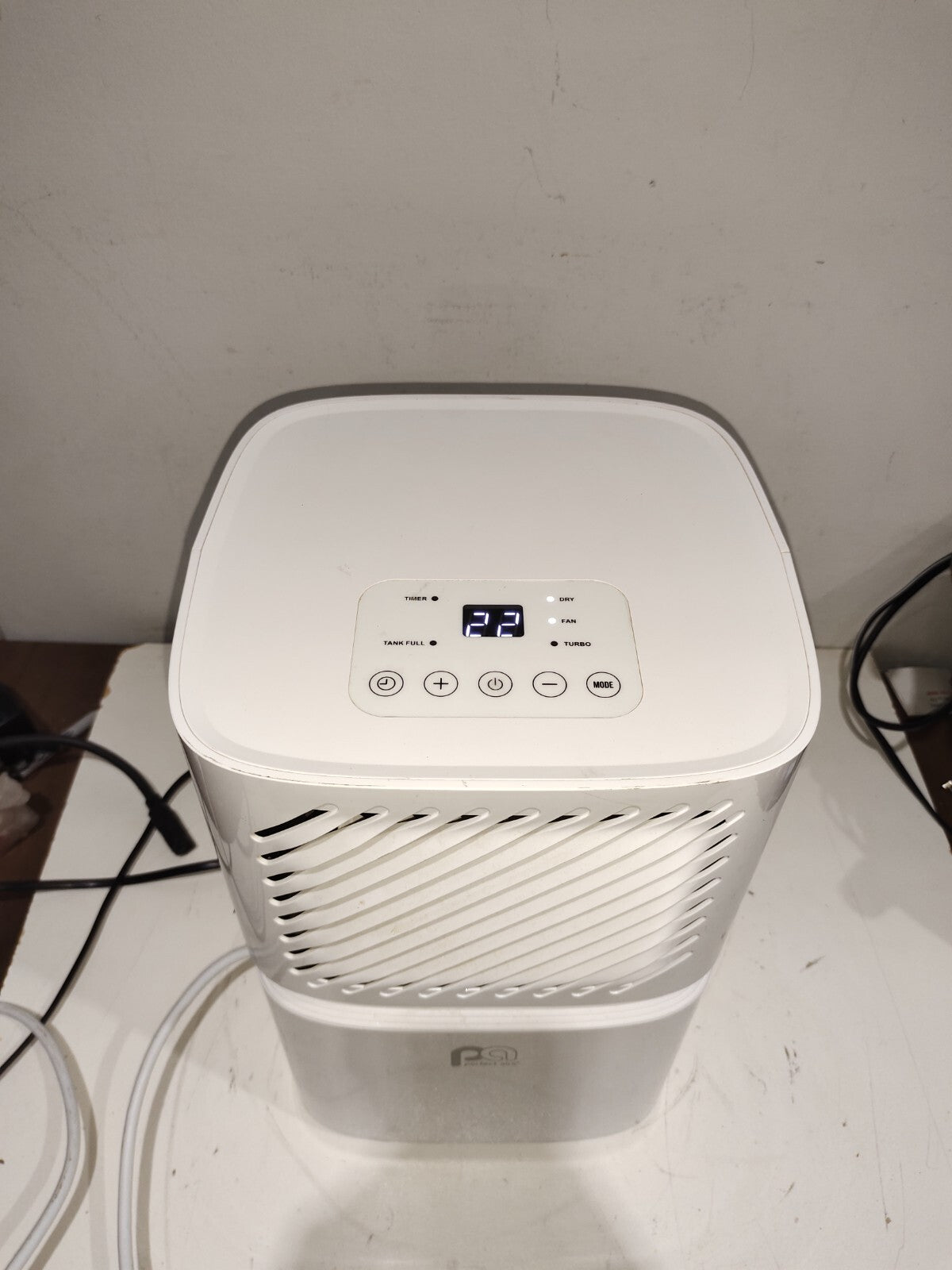 Perfect Aire 1PAD8 8Pint Compact Dehumidifier
