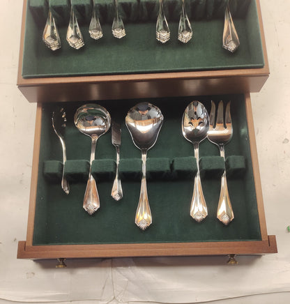 Oneida Stainless 18/10 Flatware 39 Piece Set Cutlery